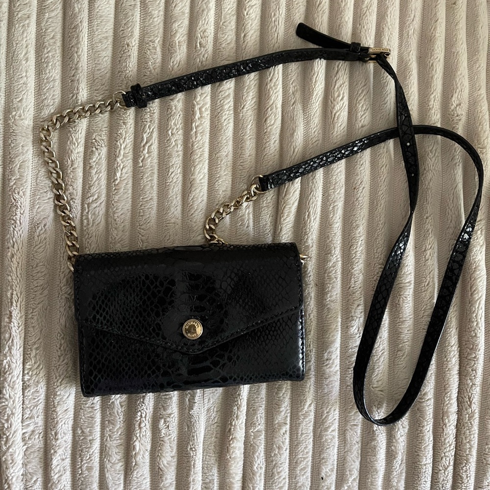 Michael Kors crossbody/wallet